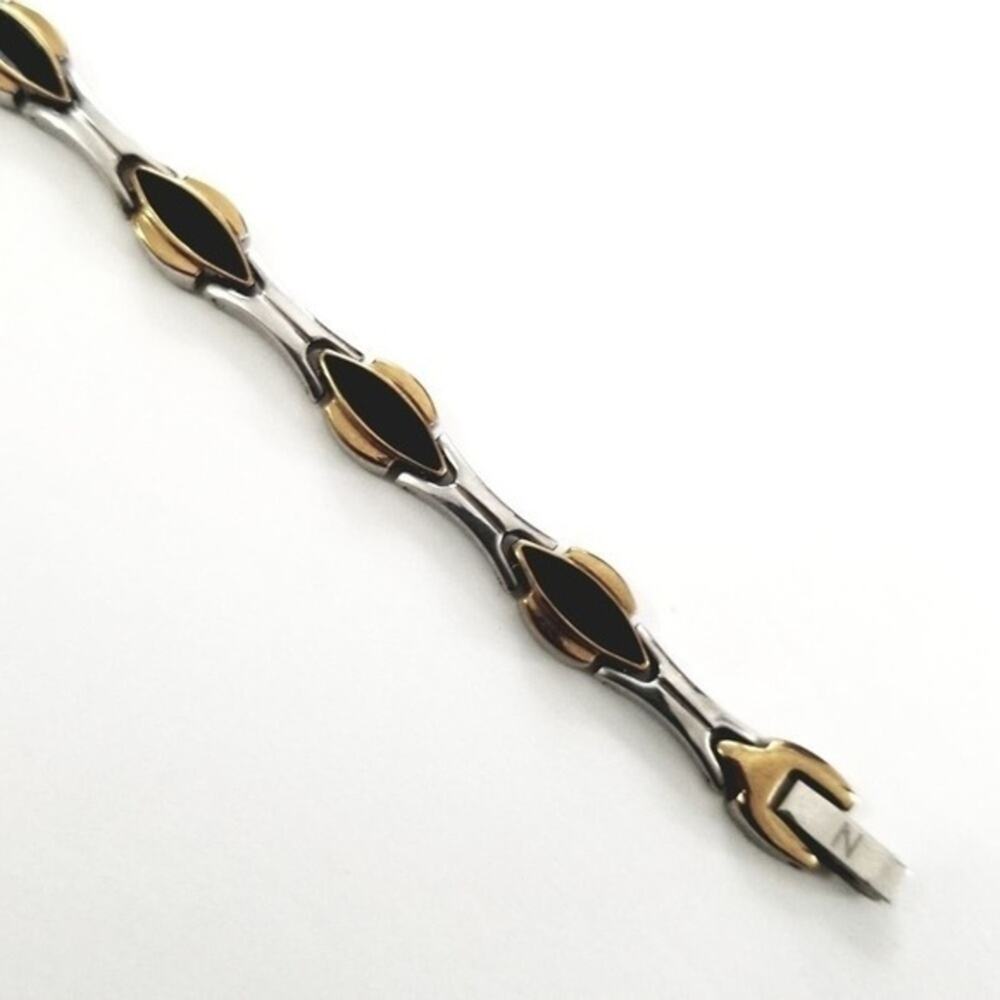 New stainless steel magnetic bracelet‎ 7.5 inches - Picture 7 of 8